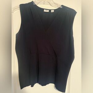 Crossover Black light sweater